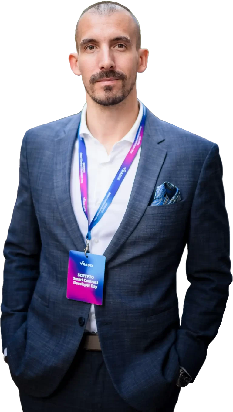 Petőfi Tamás Profil fotó Radix 3